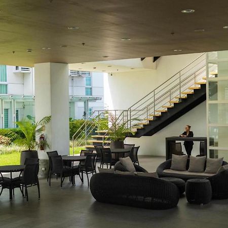 Abreeza Studio Suite 2321 - Pool, Wifi, City View, Washer, Ac, Netflix, Mall Davao Екстер'єр фото